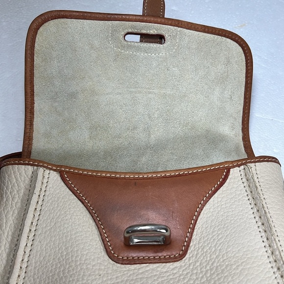 🦆 DOONEY & BOURKE AWL EAST WEST SMALL FLAP VINTAGE CREAM BRITISH TAN CROSSBODY - Picture 8 of 14